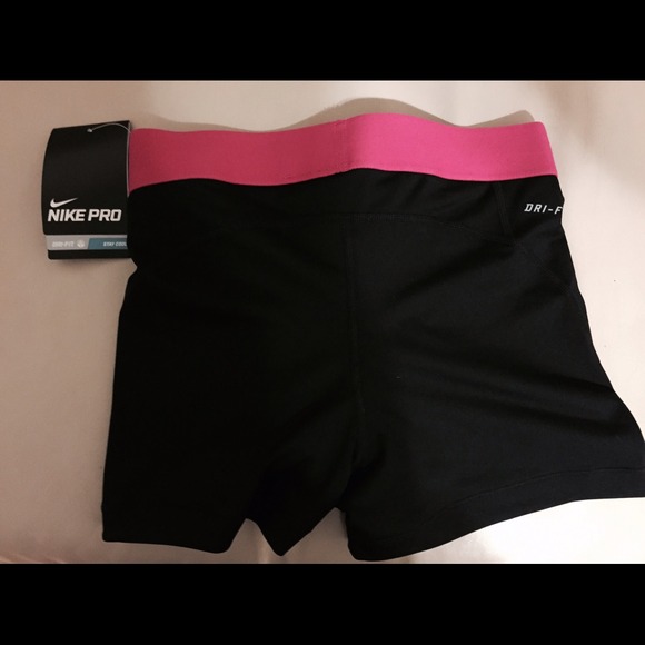 Sport short nike pants