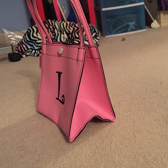 A little pink purse - Picture 2 of 3