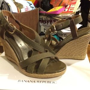 Banana Republic Shoes
