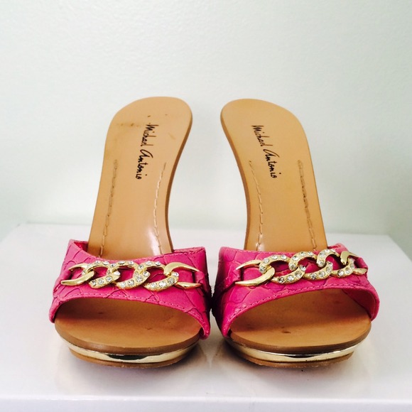 Pumps - Picture 2 of 4