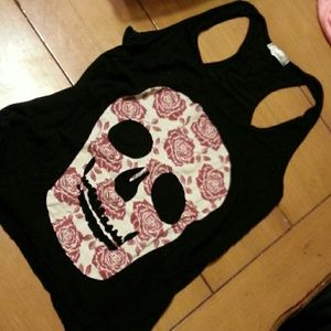 Skull shirt