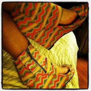 Must have wedges with fringe detail!!