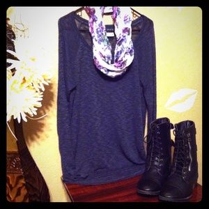 💙Cute dark blue top💙