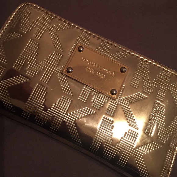 Michael Kors Wristlet 💕💕