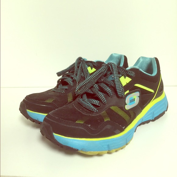 ❤️sale❤️Black skechers athletic shoes!