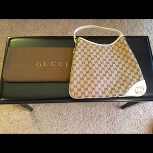 Gucci shoulder bag