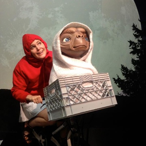 Meet your posher, Mary Kate! - Picture 2 of 4