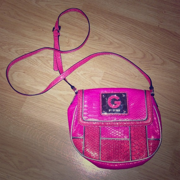 Guess Small Satchel Purse - Picture 1 of 3