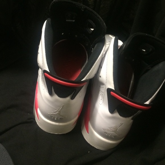 Air Jordan "Infrared" 7s - Picture 2 of 2