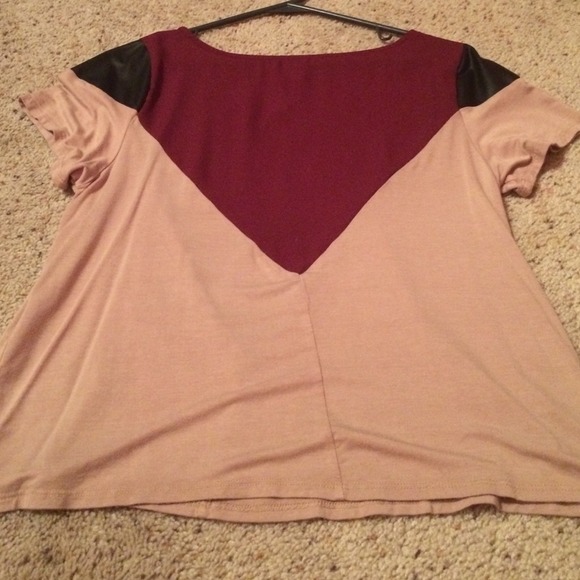 Top - Picture 2 of 4