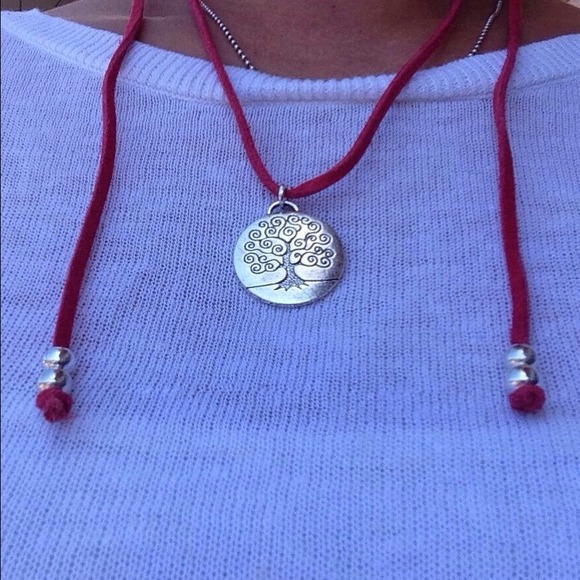 Beautiful necklesses!!! - Picture 3 of 3