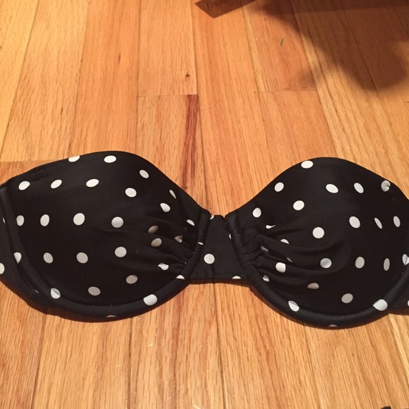 Bikini - Picture 2 of 4