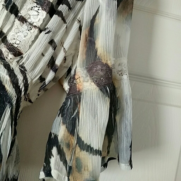 Top - Picture 3 of 3