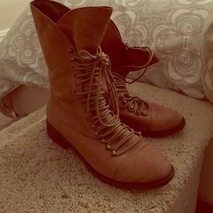 Joie distressed boots