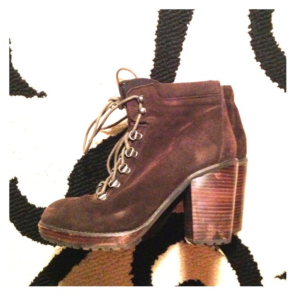 DOLCE VITA ESPRESSO HIGH-HEELED LACEUP BOOTIES