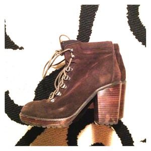 DOLCE VITA ESPRESSO HIGH-HEELED LACEUP BOOTIES