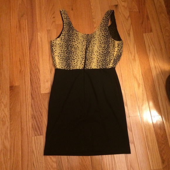Guess Leopard Dress - Picture 2 of 2