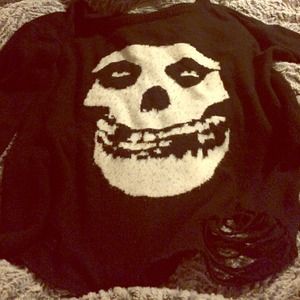 oversized Misfits sweater with rips