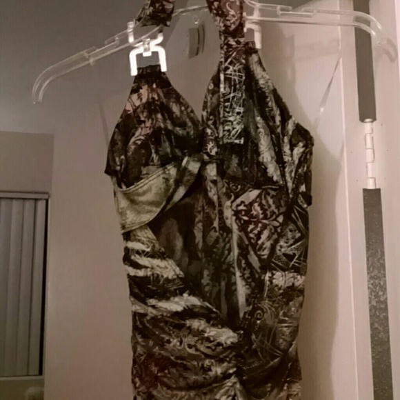 Dress - Picture 3 of 4