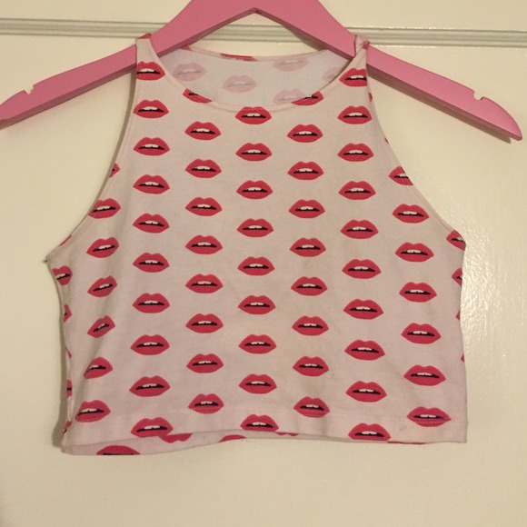 American apparel lips crop top