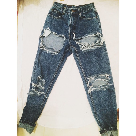 Distressed high waisted mom jeans