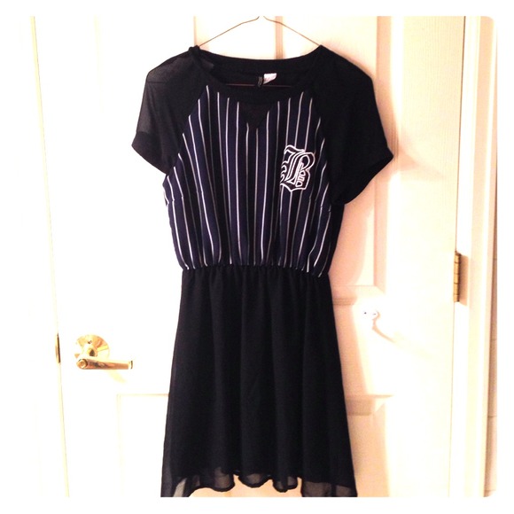 JERSEY STRIPED T-SHIRT DRESS