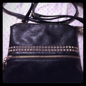 Cross body purse