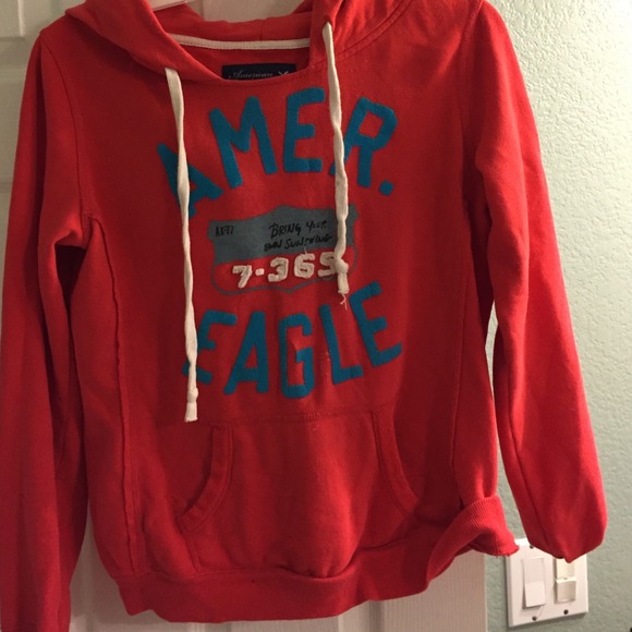 American eagle sweater