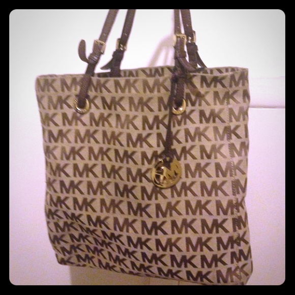 Authentic Micheal Kors MK monogram Tote.