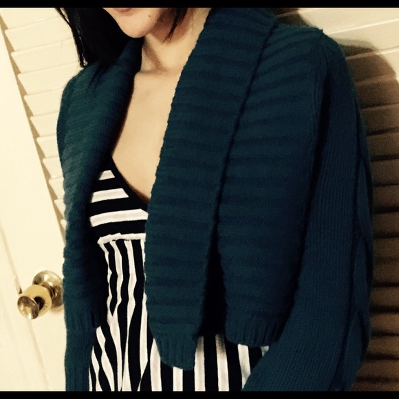 Cropped Cardigan size S - Picture 2 of 4