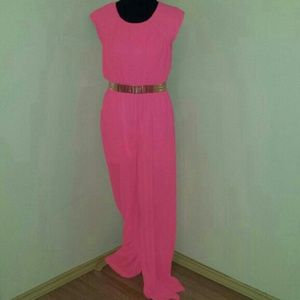Chain Trim Jumpsuit
Neon Coral Size Medium
