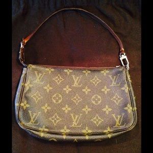 💯 Auth. Vintage Louis Vuitton Monogram Pochette