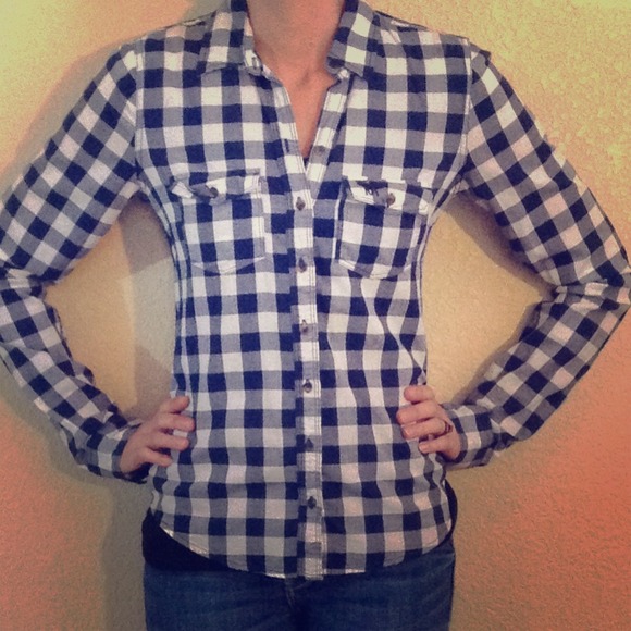 NWT Abercrombie and Fitch Checkered Button Up!
