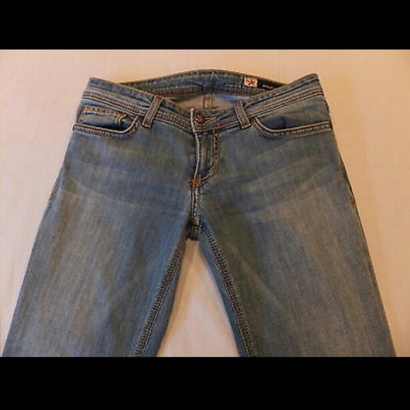 **FLASH SALE**People's Lib"Tanya" boot jeans - Picture 2 of 3