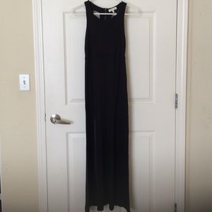 Black maxi dress w/ zipper back  size small