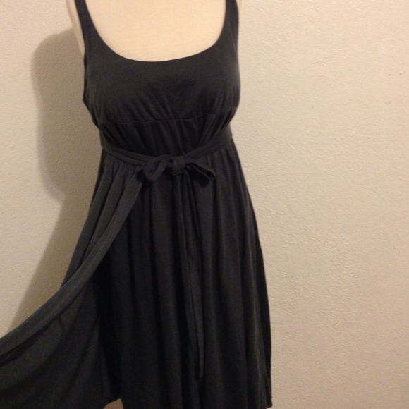 Simplicity at its best :) Grey A-line dress! - Picture 4 of 4