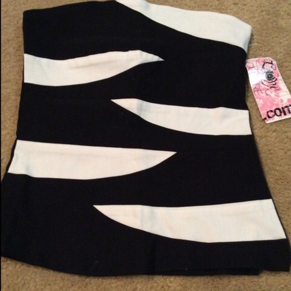 🚫donated🚫 tube top - Picture 3 of 3