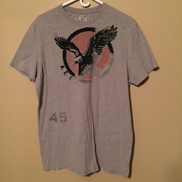 ❌SOLD❌Men's Grey AE Tee