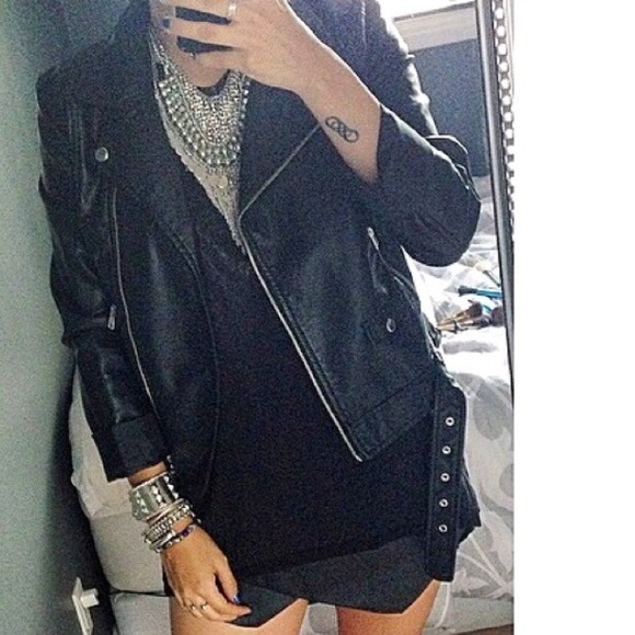 Forever 21 Jackets & Blazers - Forever 21 Moto Jacket