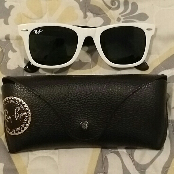 White and Black Wayfare sunglasses