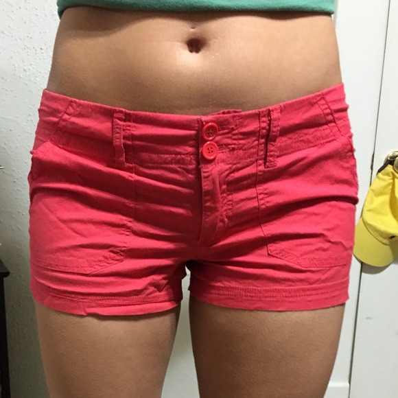 Coral pink causal summer shorts.