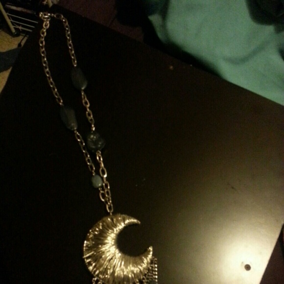 Long silver color dangling necklace