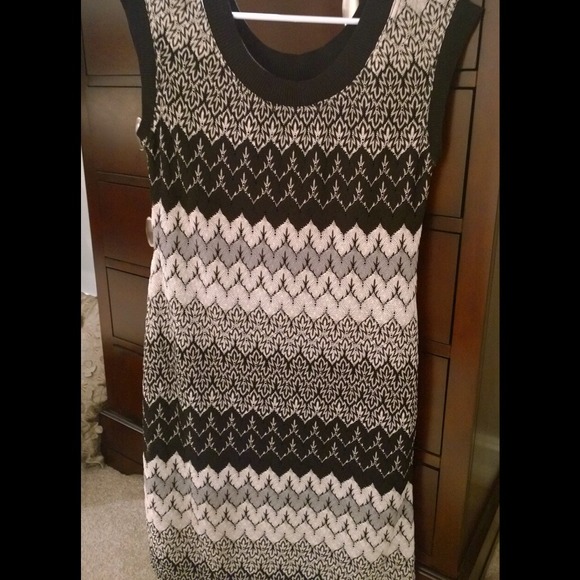 Flame Stitch Dress - Picture 3 of 3