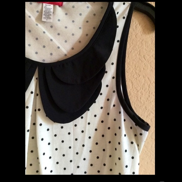 Blouse ๐ - Picture 2 of 3