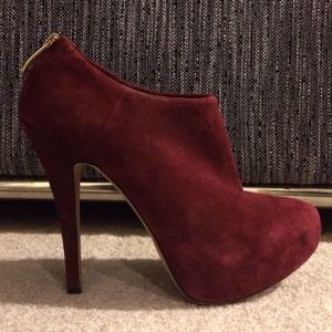 Vince Camuto red suede booties