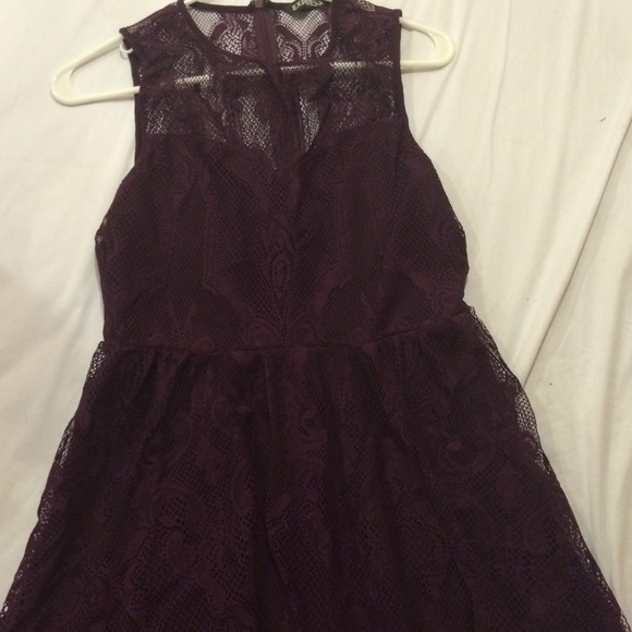 Dark dark purple / wine color dress from EXPRESS. - Picture 2 of 4