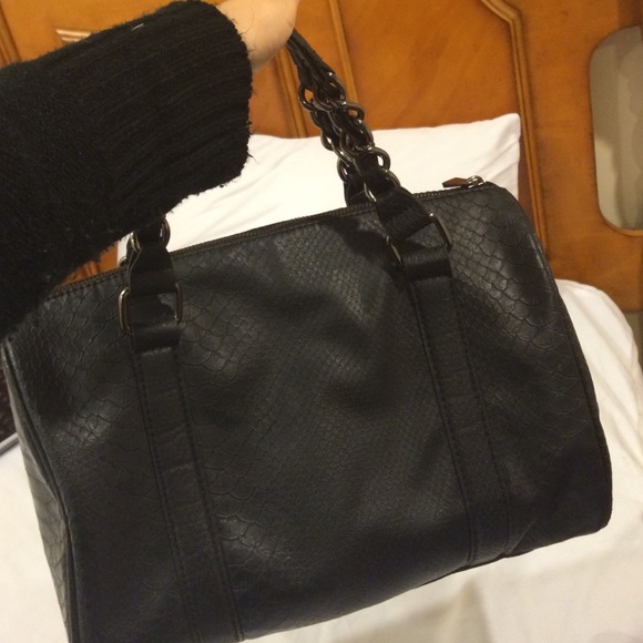 Black EXPRESS bag. - Picture 3 of 4