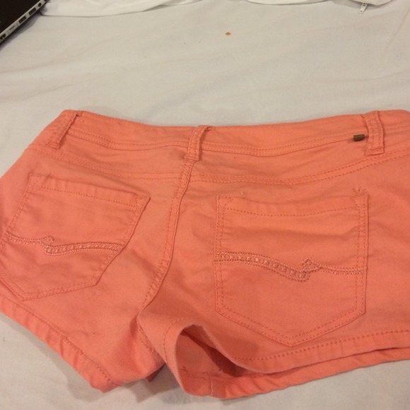 Cute coral/pink shorts. Bargain for summer. - Picture 3 of 3