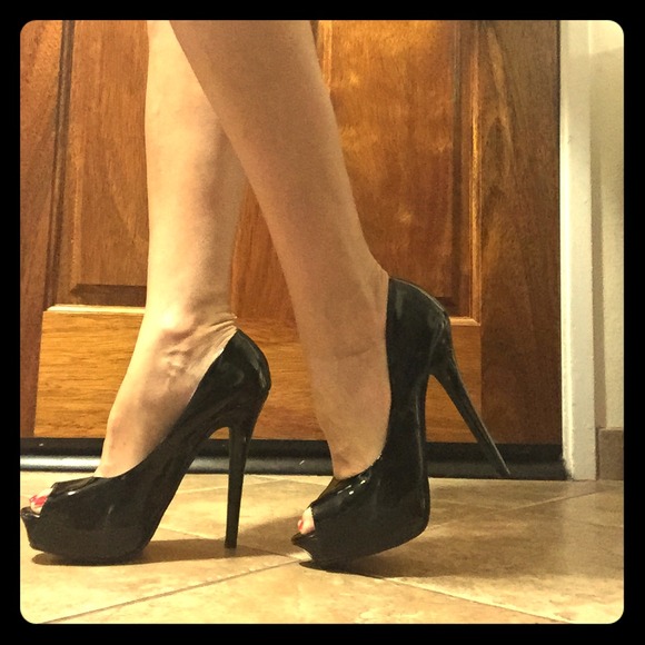 Faux Black Patent Leather Peep Toe Heels 7 1/2
