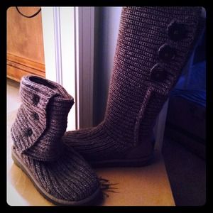 Ugg Grey Knit Boots
